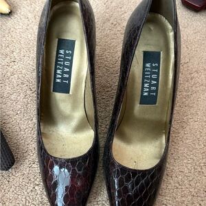 Stuart Weitzman Brown Heels with Textured Pattern